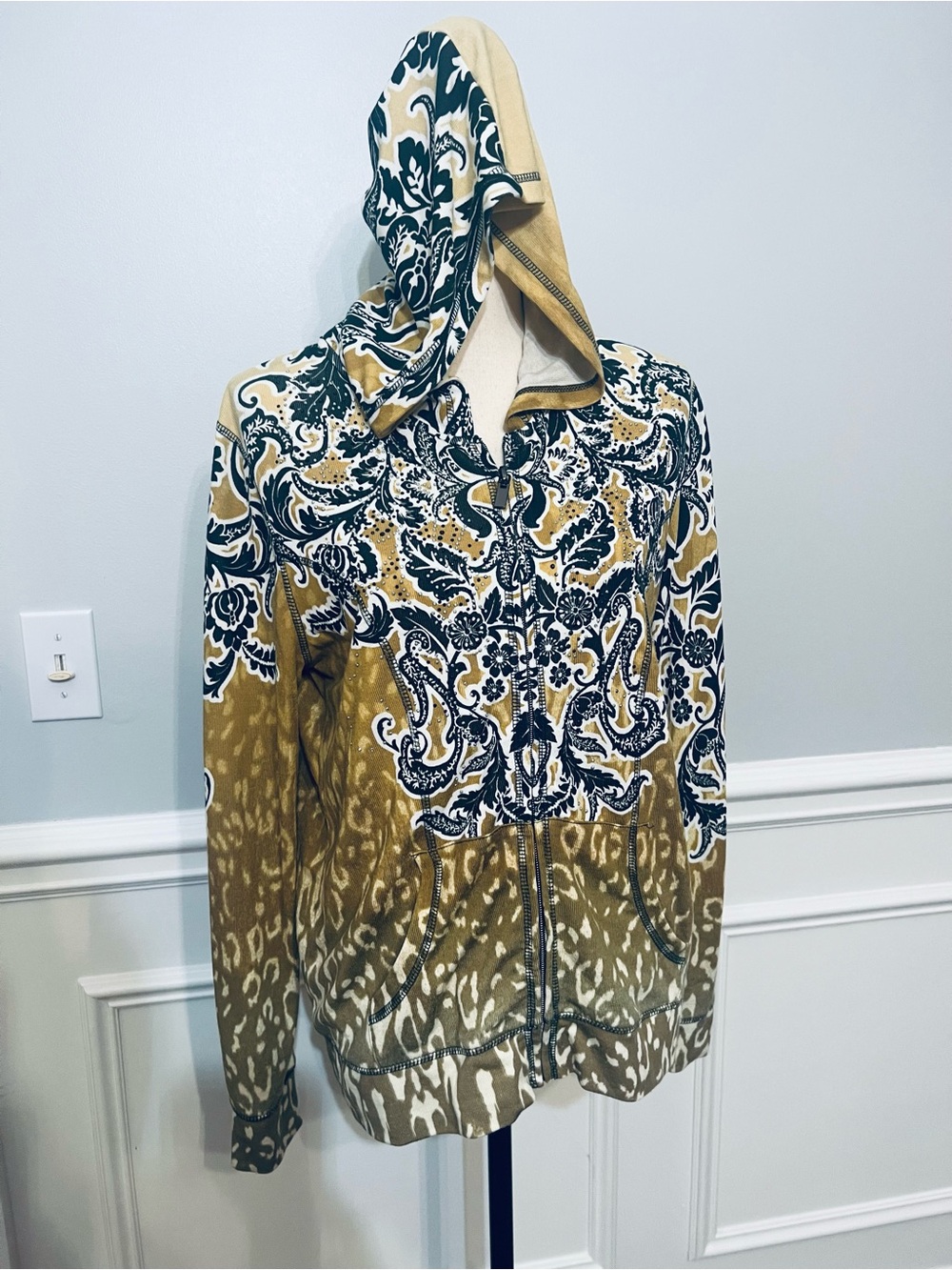 Onque Casuals Full Zip Hooded Rhinestone Bedazzled Casual Sweater M